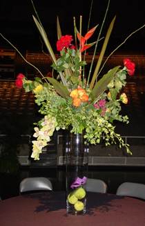 Description: Description: Description: Description: Description: EventflowersinAssemblyhalll_smalll